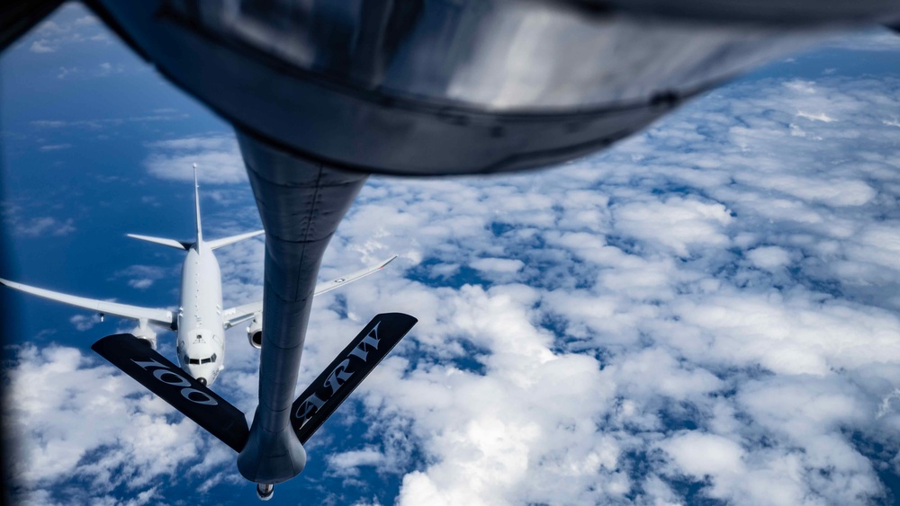 100 ARW refuels U.S. Navy P-8 Poseidon