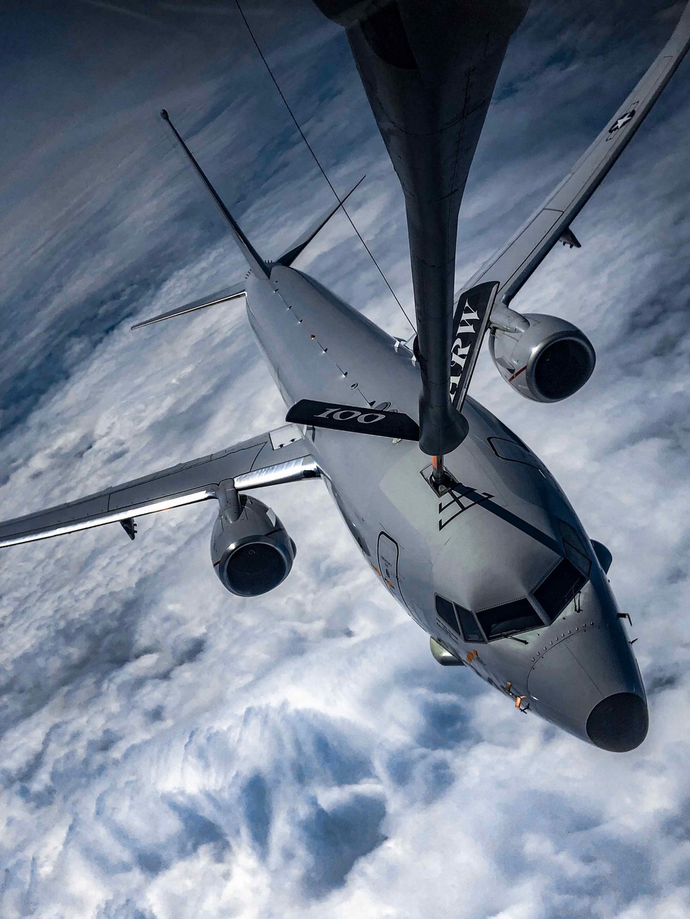 100 ARW refuels U.S. Navy P-8 Poseidon