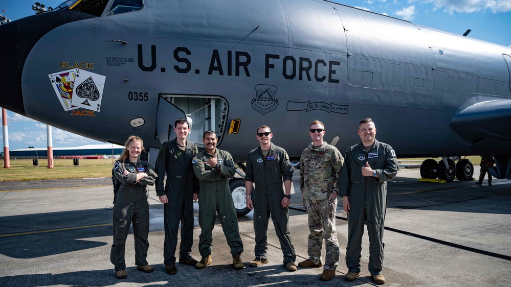 100 ARW refuels U.S. Navy P-8 Poseidon