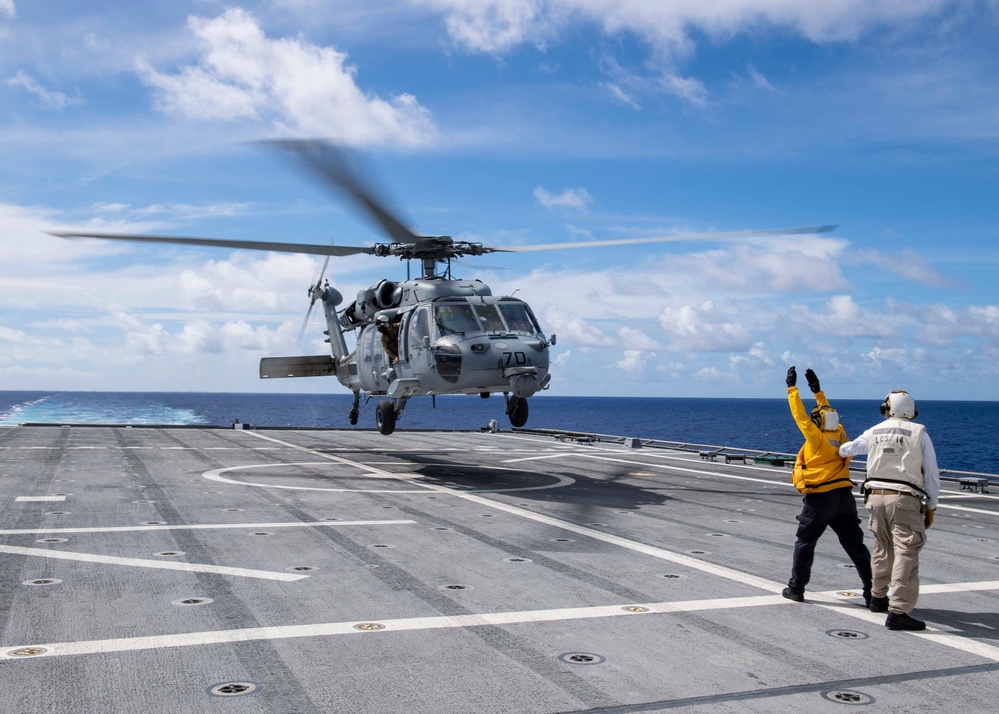 USS MANCHESTER (LCS 14) GETS UNDERWAY DURING EXERCISE PACIFIC GRIFFIN 2023