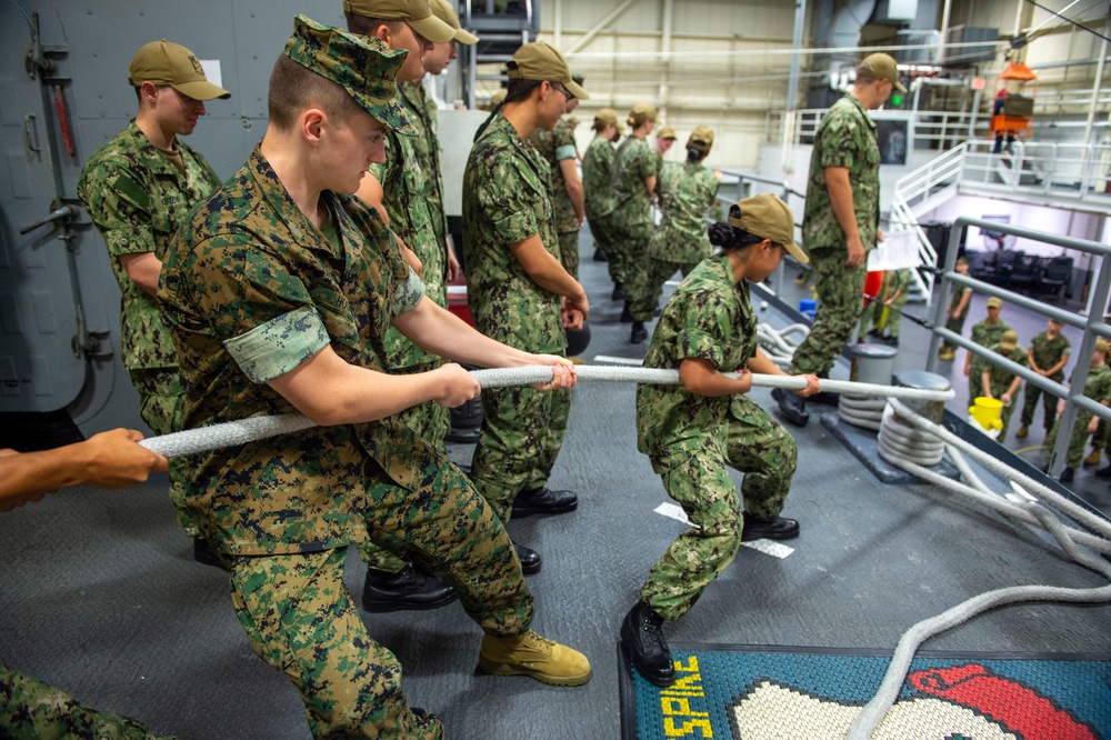 New Student Indoctrination (NSI) Cycle 1 Midshipman Candidates USS Marlinspike Line Handling