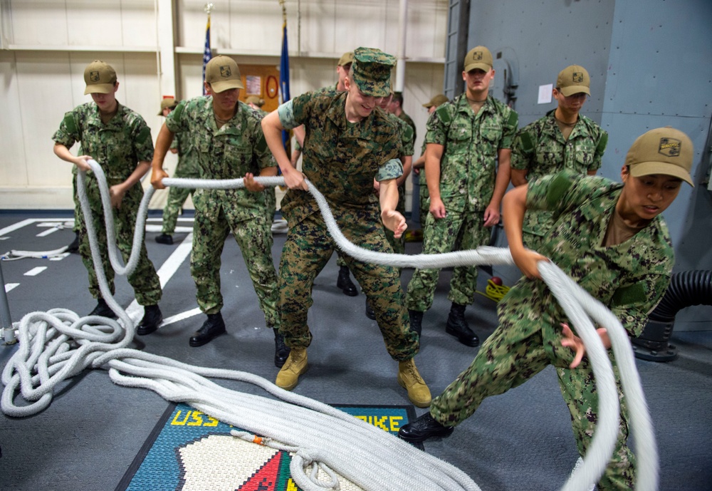 New Student Indoctrination (NSI) Cycle 1 Midshipman Candidates USS Marlinspike Line Handling