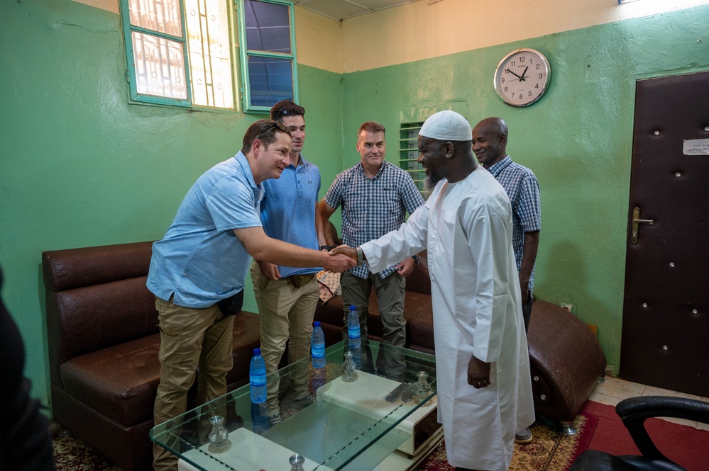 U.S. Military in Niger assists in donation of mattresses to local orphanage