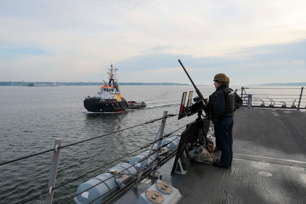 USS Paul Ignatius Kiel, Germany Sea and Anchor