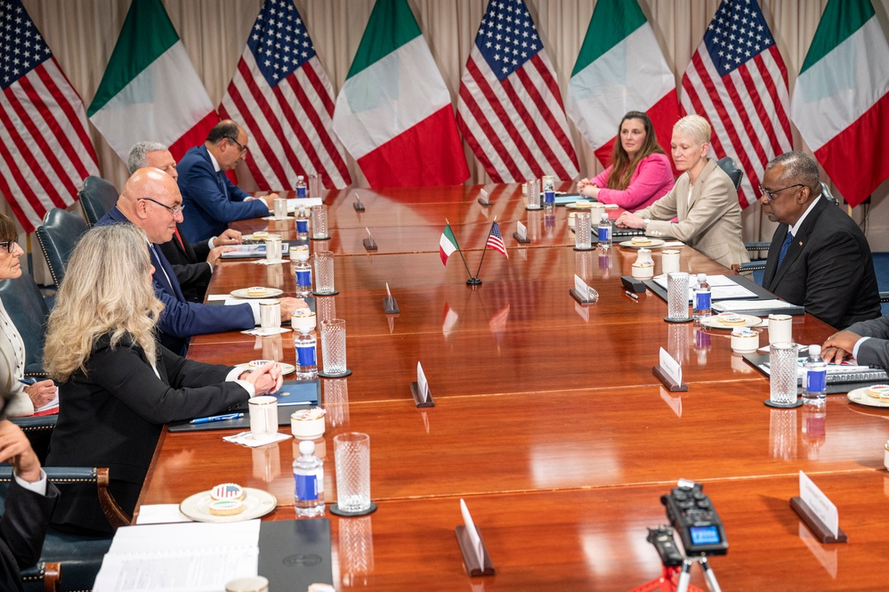 SECDEF Hosts Italian Defense Minister