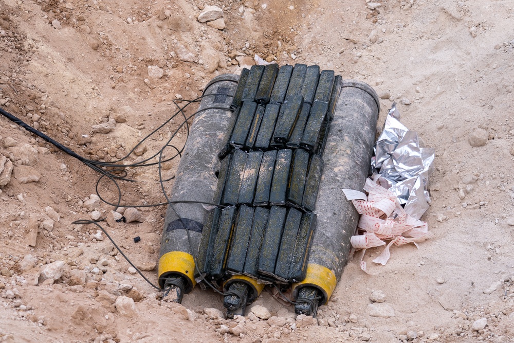 EOD conducts blast training