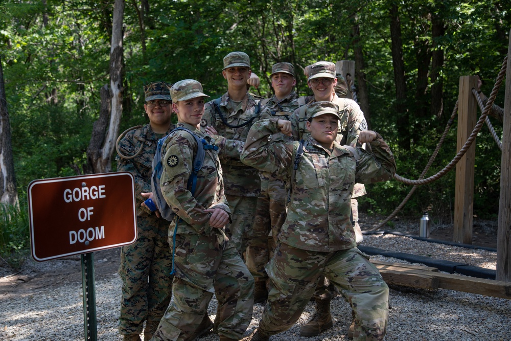 JROTC CADETS FROM EAST KANSAS VISIT FORT RILEY