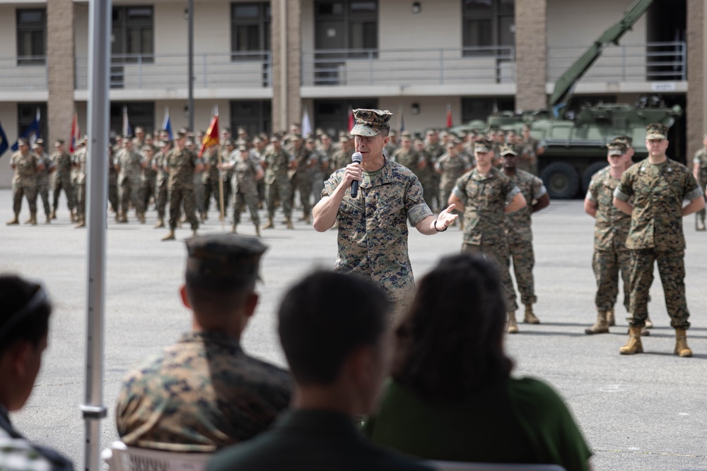 1st LAR holds change of command ceremony