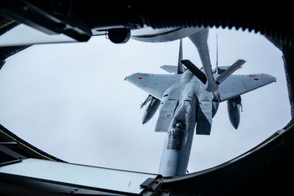 92nd ARW gas up JASDF F-15s and 80th FS F-16s during RF-A 23-2