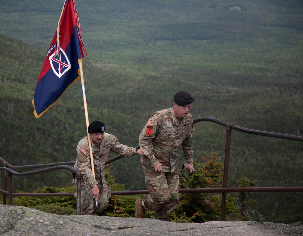 10th Mountain Division Soldiers Complete Hewitt Relay