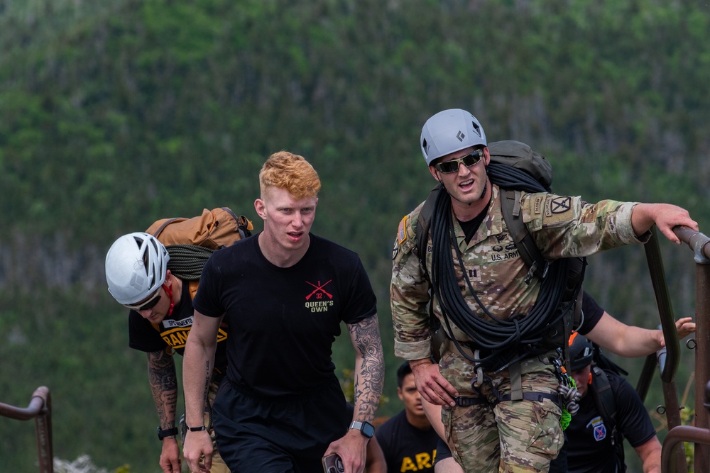 10th Mountain Division Completes Sgt. Maj. Southern &quot;Buddy&quot; Hewitt Relay