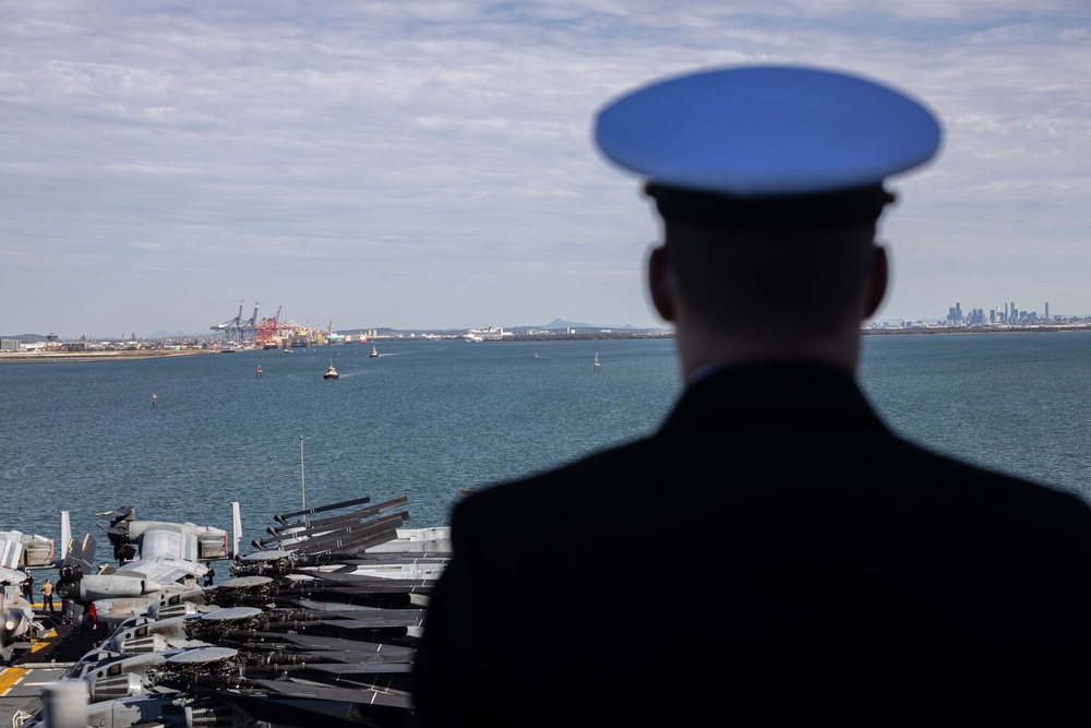 31st MEU Marines Man the Rails