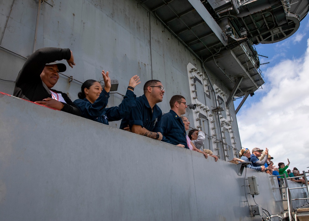 Nimitz Conducts Flight Ops