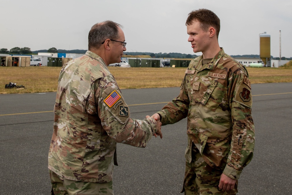 Michigan National Guard senior leaders recognize Airmen
