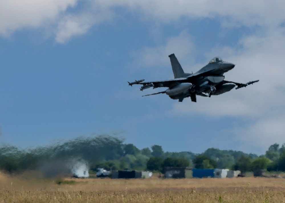 140WG fighter jets return home after successful NATO exercise - Air Defender 2023