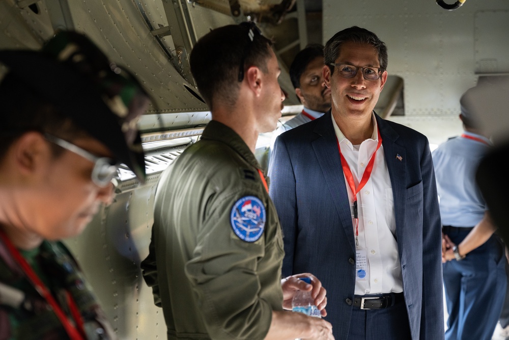 US Embassy Jakarta official visits US Airmen deployed to Indonesia