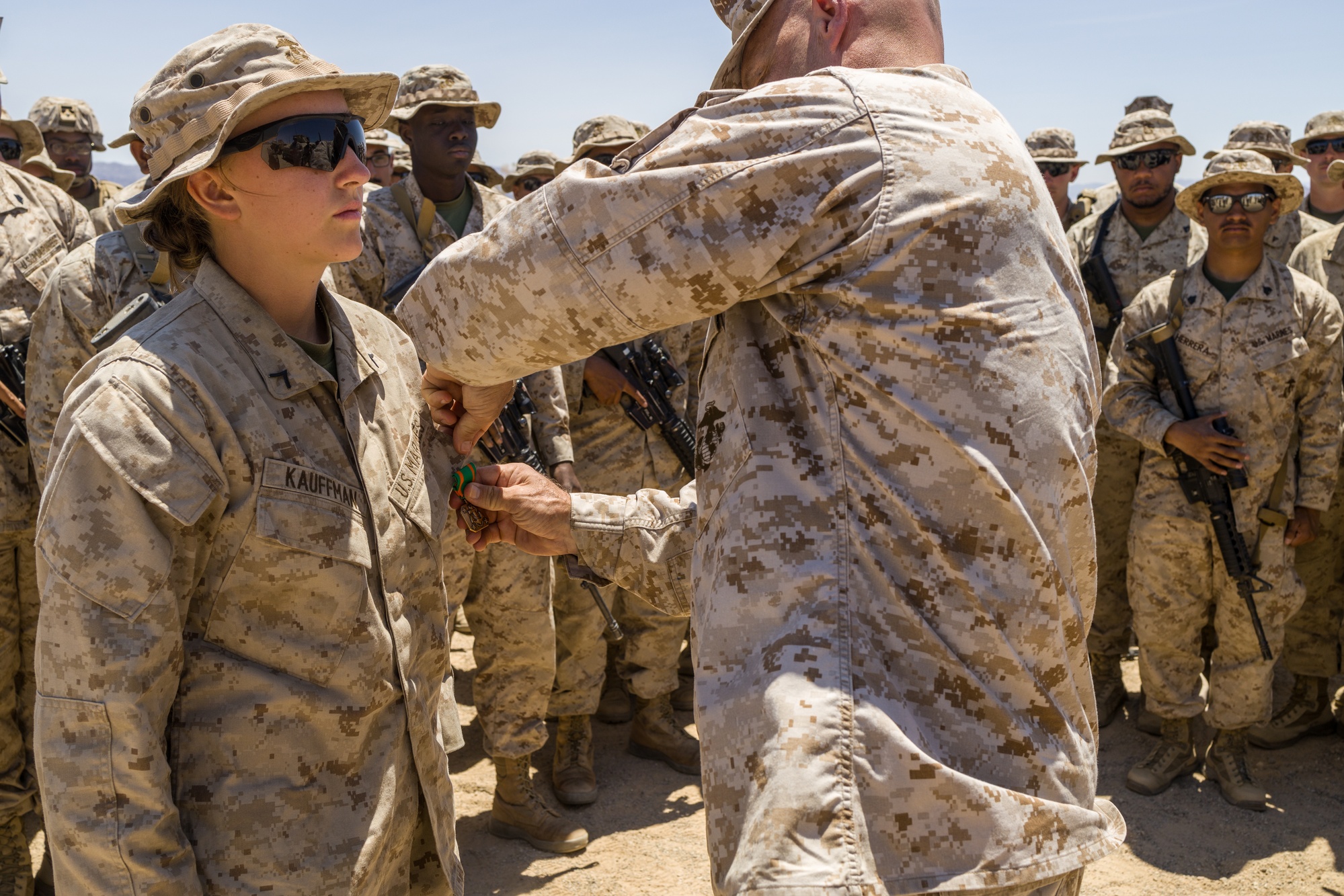 DVIDS - Images - ITX 4-23: Lieutenant General David Bellon and Sergeant  Major Carlos Ruiz visit Integrated Training Exercise 4-23 [Image 18 of 23]