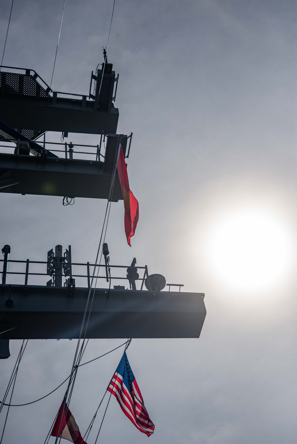 USS Ronald Reagan (CVN 76) anchors in Da Nang, Vietnam