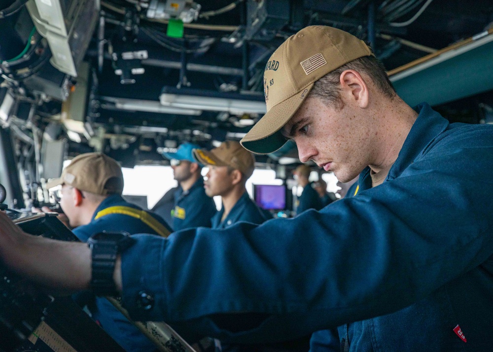 USS Howard (DDG 83) Routine Operations