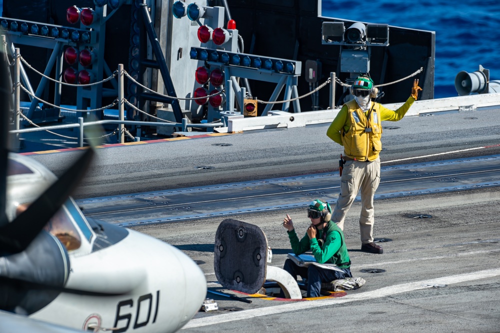 USS Ronald Reagan (CVN 76) conducts flight operations