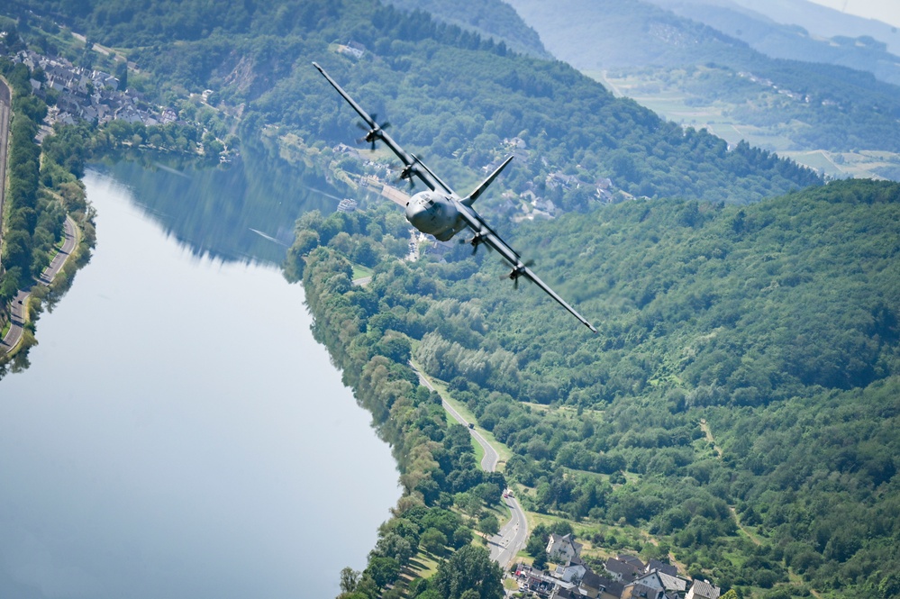 Kentucky and Texas Air National Guard C-130J Super Hercules aircraft fly low-level mission over Germany during Air Defender 2023