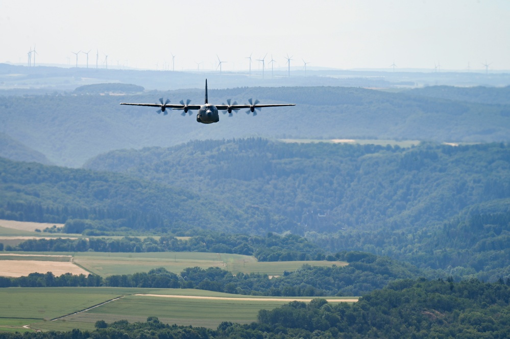 Kentucky and Texas Air National Guard C-130J Super Hercules aircraft fly low-level mission over Germany during Air Defender 2023