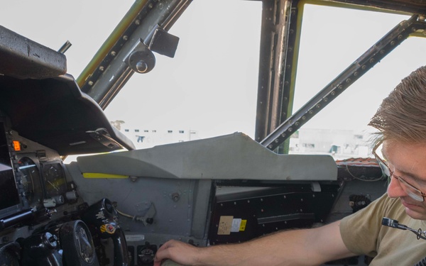 ACE: Fueling B-52 at Griffiss