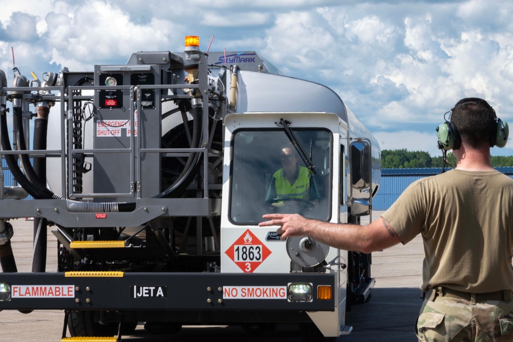 ACE: Fueling B-52 at Griffiss