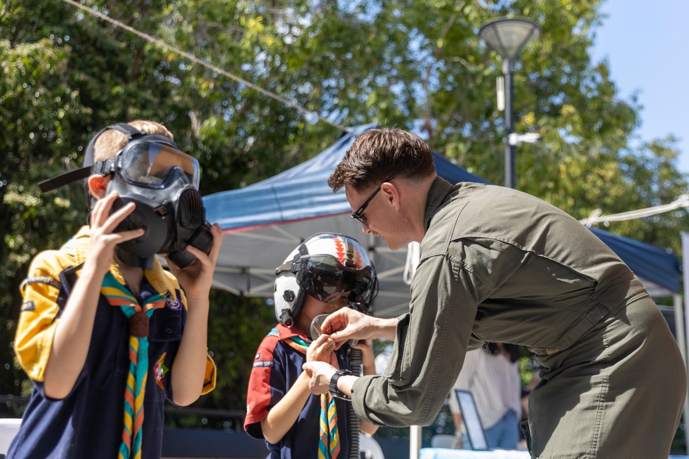 U.S. Marines with MRF-D visit the Northern Territory Government House