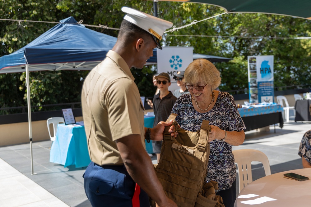 U.S. Marines with MRF-D visit the Northern Territory Government House