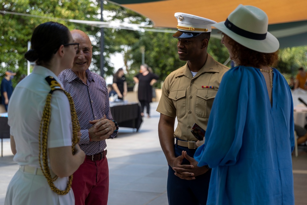 U.S. Marines with MRF-D visit the Northern Territory Government House