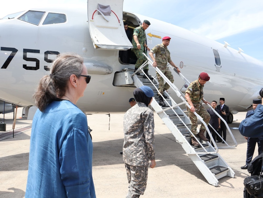 U.S. Navy Participates in the Royal Brunei Armed Forces 62nd Anniversary with VP-16