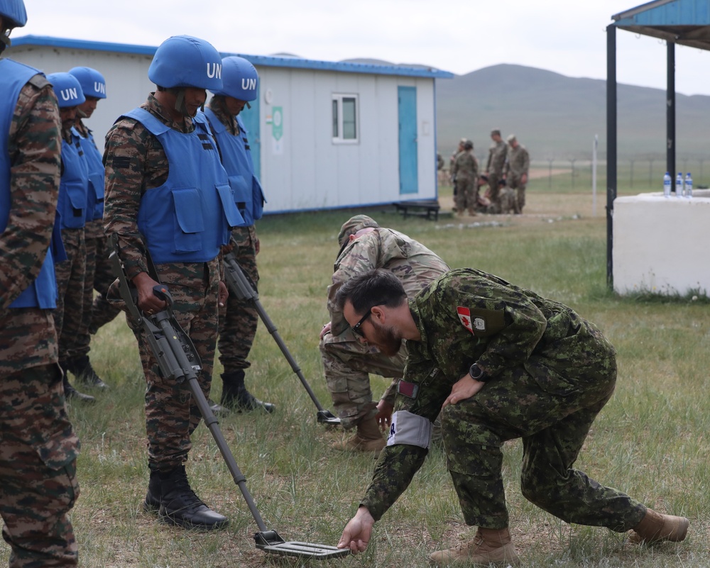 U.S. Army Pacific (USARPAC) and the Canadian Armed Forces provided counter improvised explosive devices (C-IED) training to Indian Armed Forces personnel participating in Exercise Khaan Quest