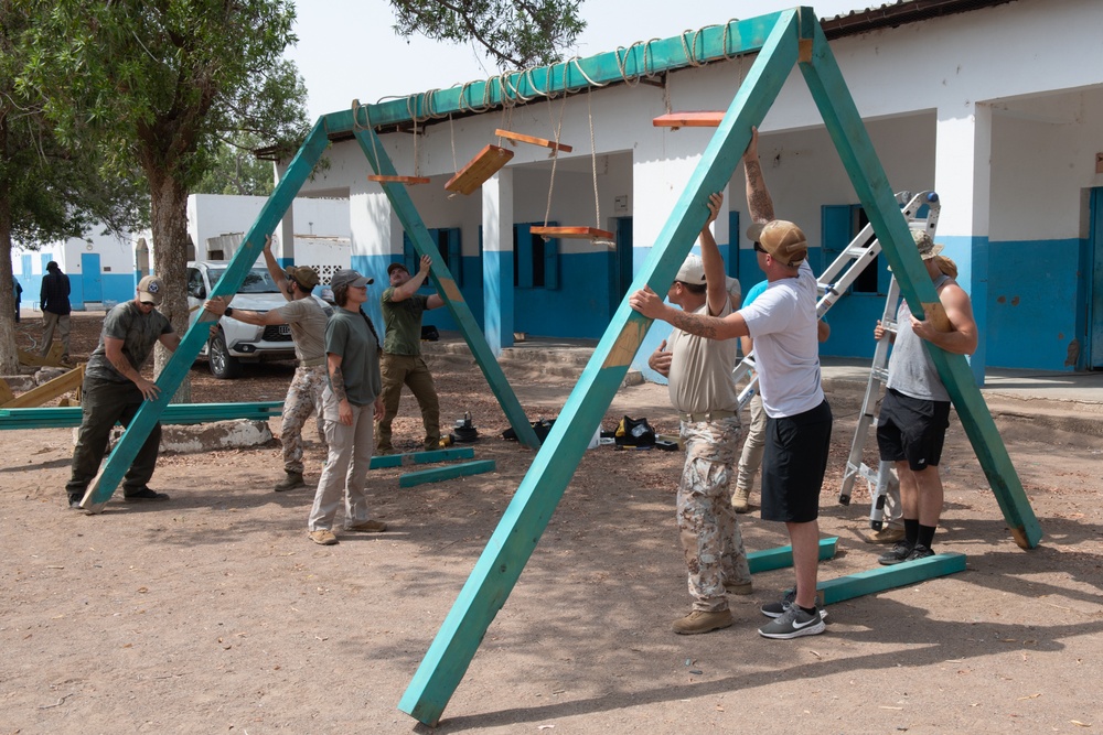 VMM-364 (REIN) Volunteer With Civil Affairs In Djibouti