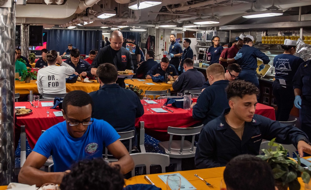 USS Ronald Reagan (CVN 76) hosts June birthday dinner