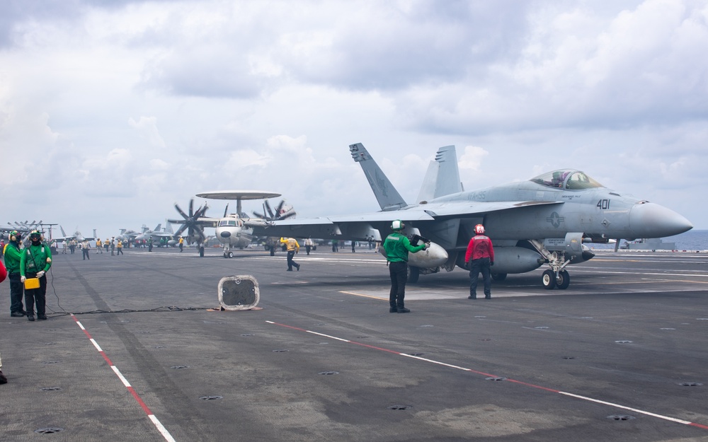 USS Ronald Reagan (CVN 76) conducts flight operations