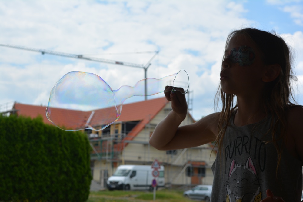 Breathing brief life into bubbles
