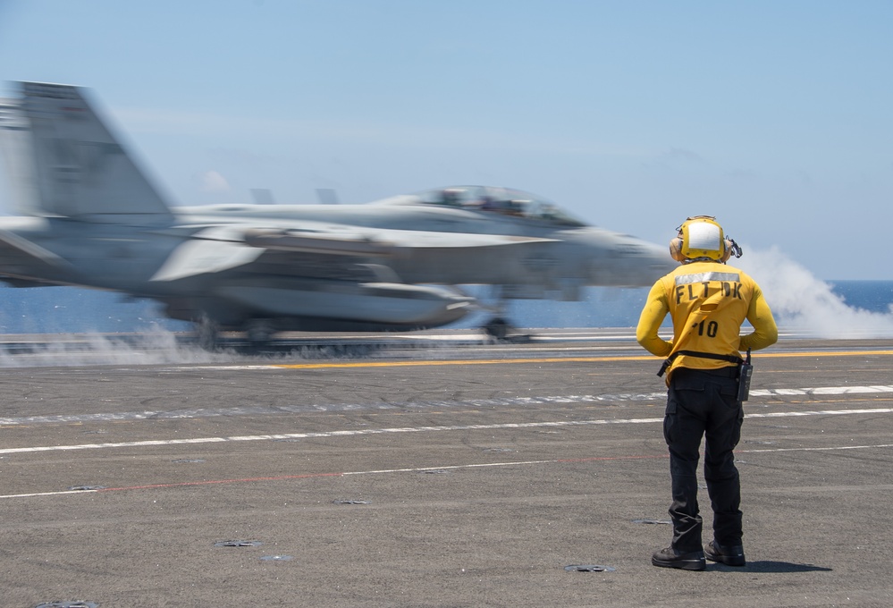 USS Ronald Reagan (CVN 76) Sailors conduct flight operations