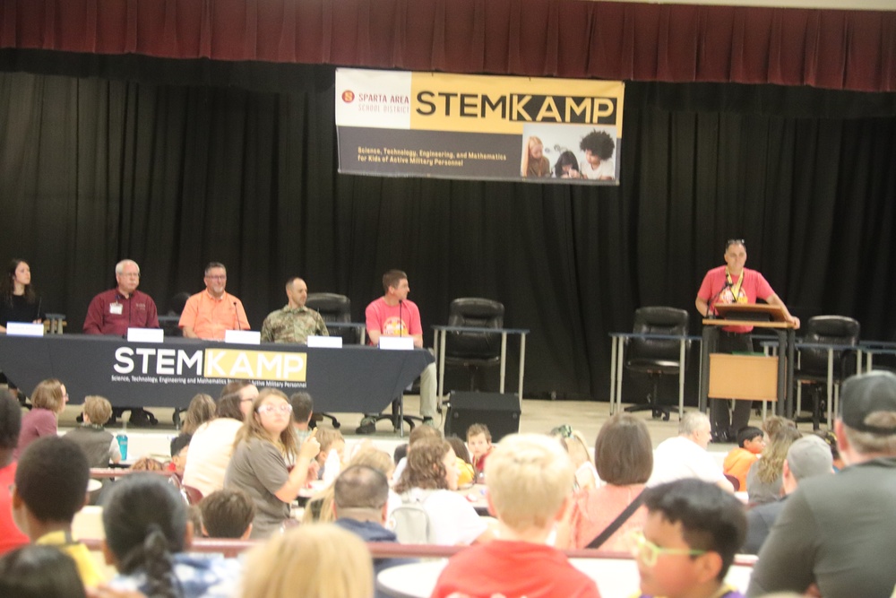 Fort McCoy personnel support special STEMKAMP event at Wisconsin school