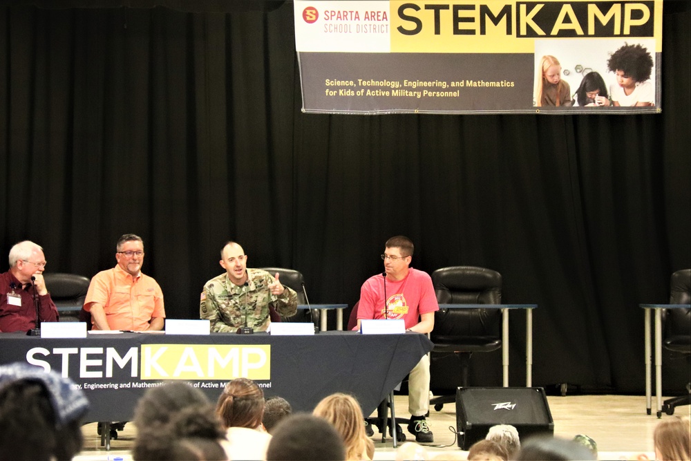 Fort McCoy personnel support special STEMKAMP event at Wisconsin school