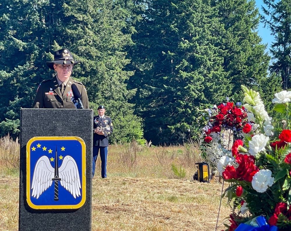 Civilian community dedicates memorial for 2011 JBLM helicopter crash