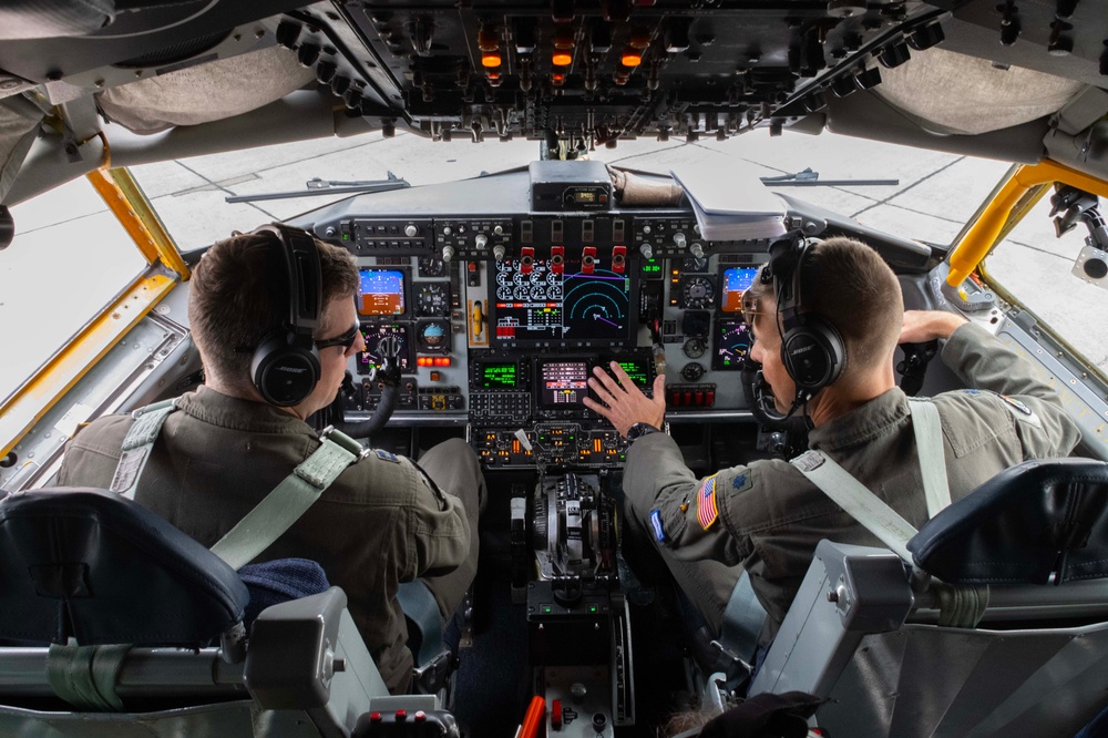 ACE: KC-135 fuels a B-52