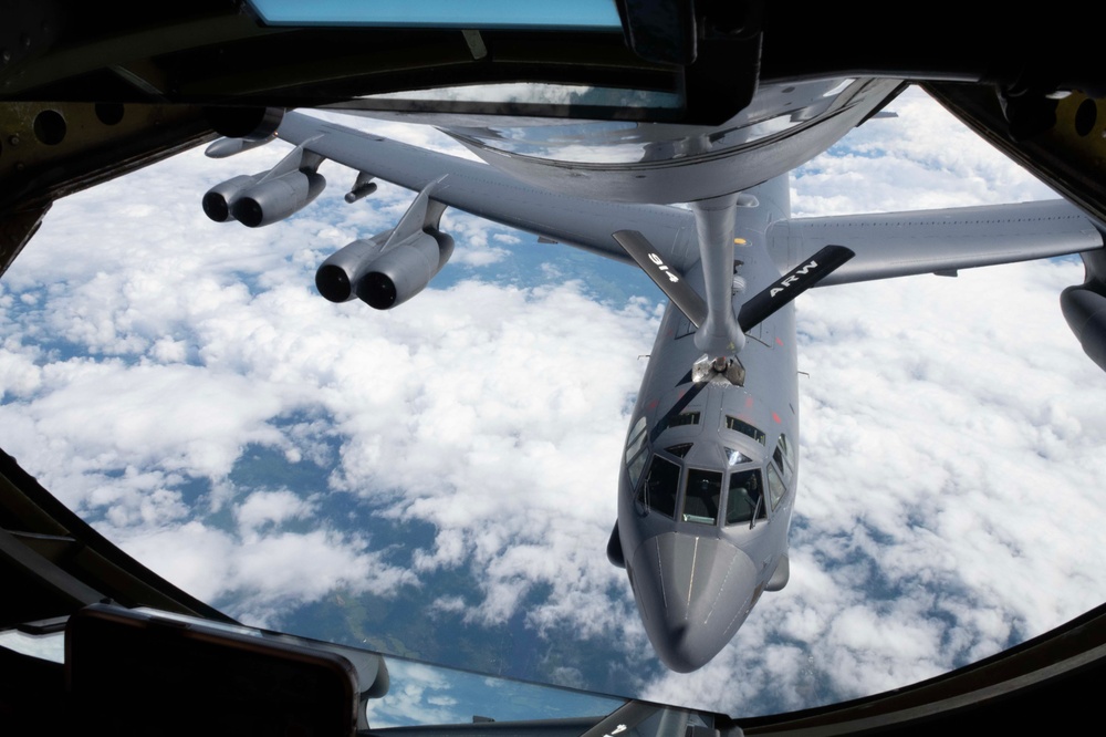 ACE: KC-135 fuels a B-52