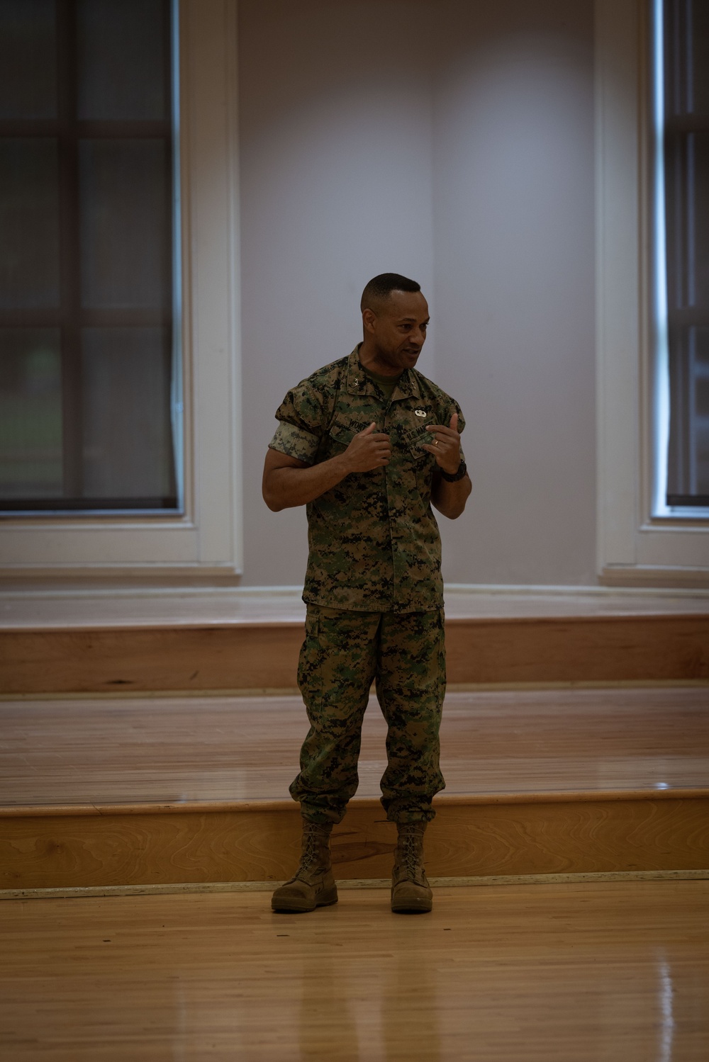 10th Marine Regiment Welcomes New Commander