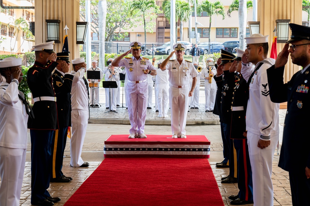 Commander of the Indonesian National Armed Forces Visits USINDOPACOM