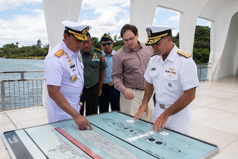 Commander of the Indonesian National Armed Forces Visits USINDOPACOM