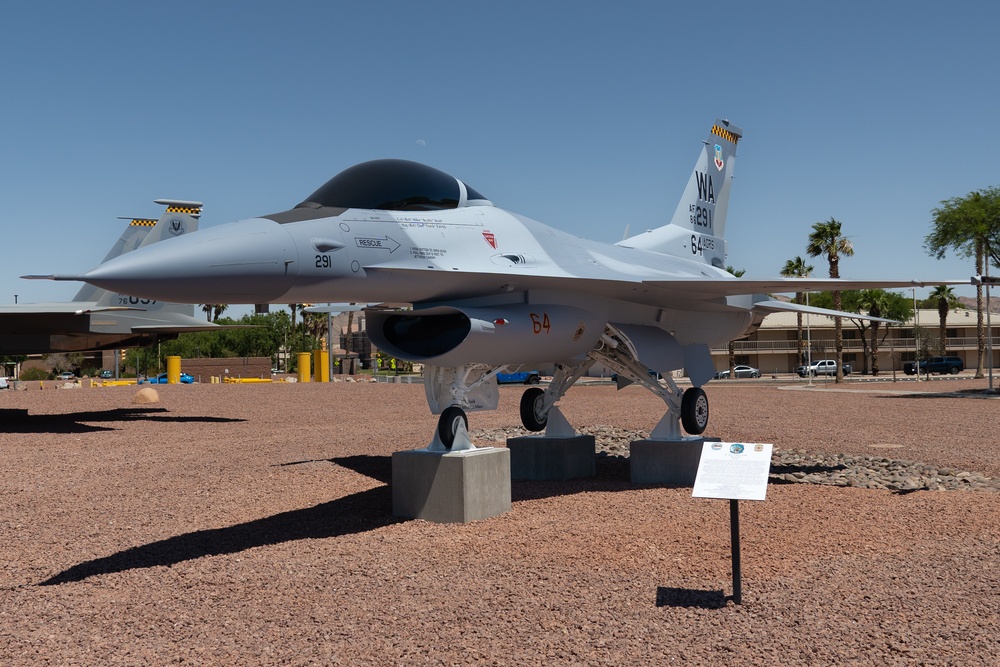 Nellis welcomes F-16 static display honoring aggressor heritage