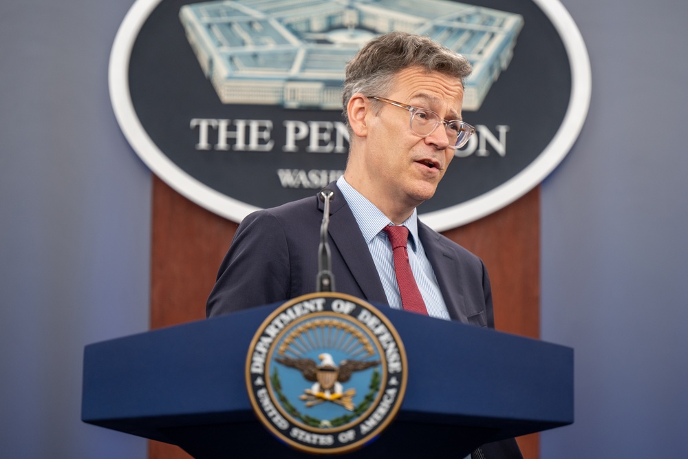 USD(P) speaks at town hall