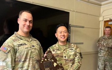 3rd Multi Domain Effects Detachment presents the Army Reserve Cyber Protection Brigade with a token of appreciation