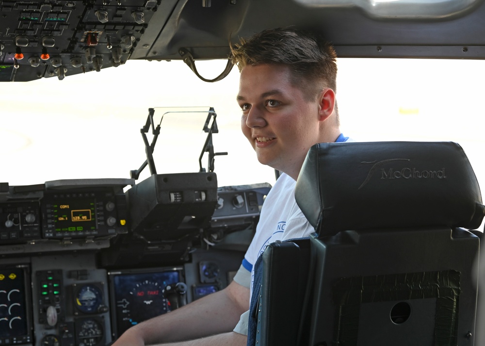North West Youth Leadership Conference visits Team McChord